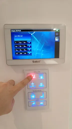 Instalacje Elektryczne w Rzeszowie - kompleksowe usługi elektryczne, fotowoltaika, monitoring i pompy ciepła